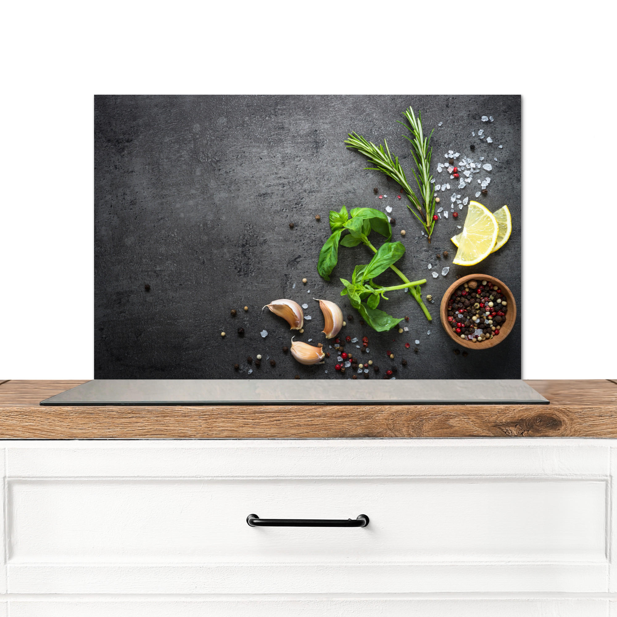 SPRITZSCHUTZ KÜCHE Limette - Kräuter - Gewürze - Grün - Grau - Beton 70x50 cm - Grün, Metall (70/0.3/50cm) - MuchoWow