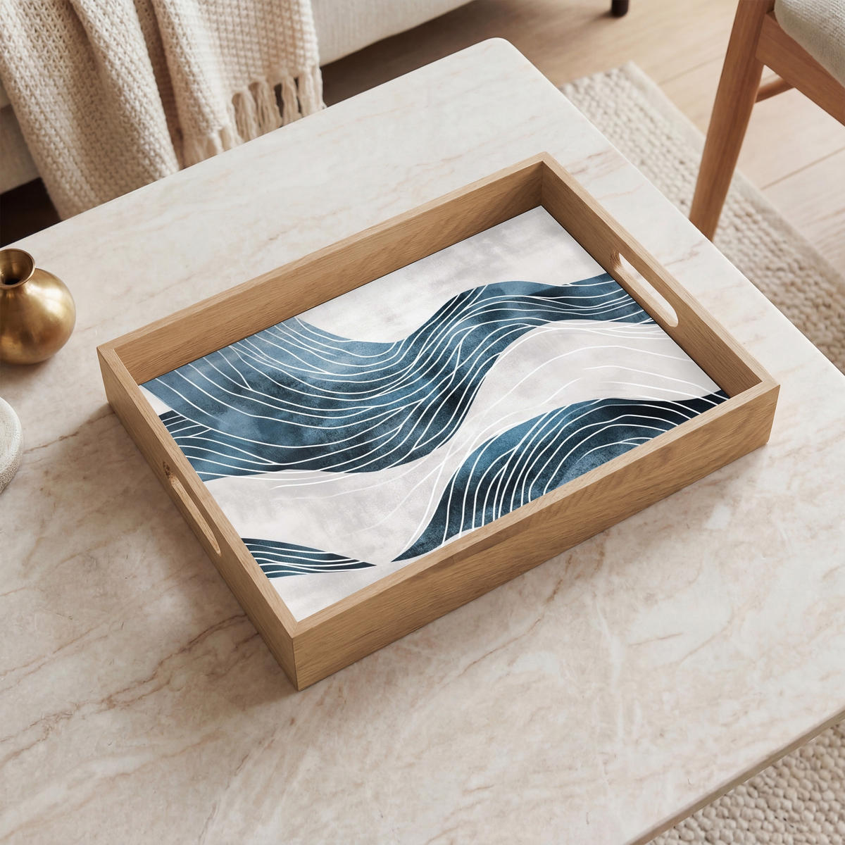 SERVÍROVACÍ PODNOS Čáry - vlny - abstraktní - modrá 40x30 cm - modrá, dřevo (40/5/5cm) - OnlyWow