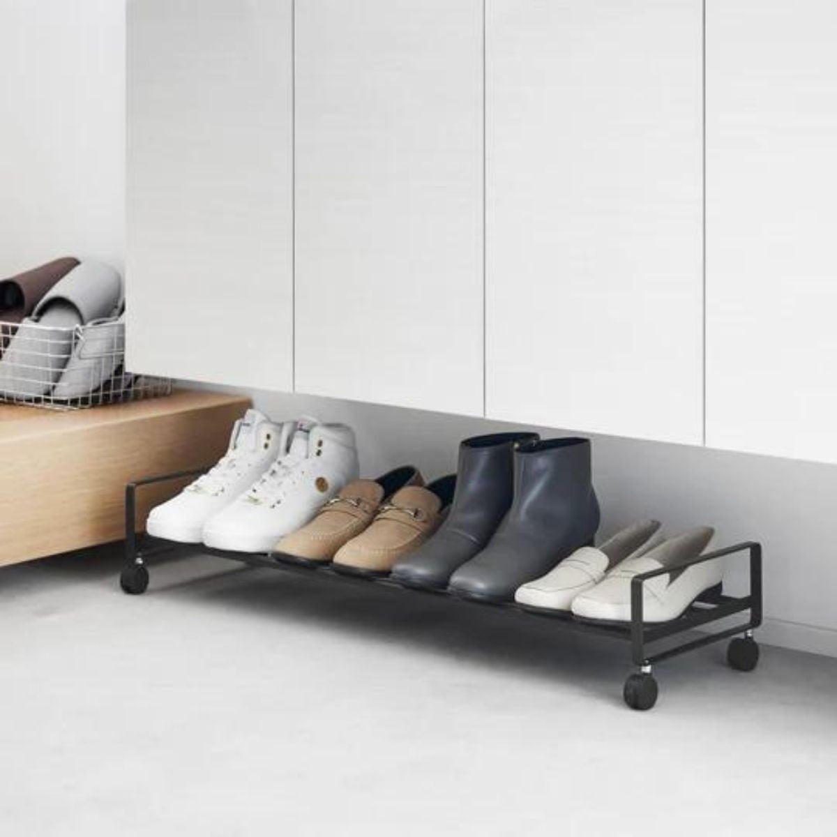 SCHUHREGAL auf rollen - tower 83,5/27,5/14,5 cm - Schwarz, Metall (83/14/27cm) - Yamazaki