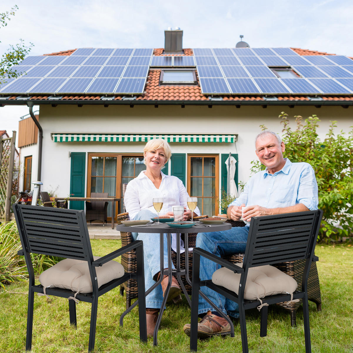 4XGARTENSTUHL - Schwarz, Kunststoff/Metall (53.5/90/59cm) - Relaxdays