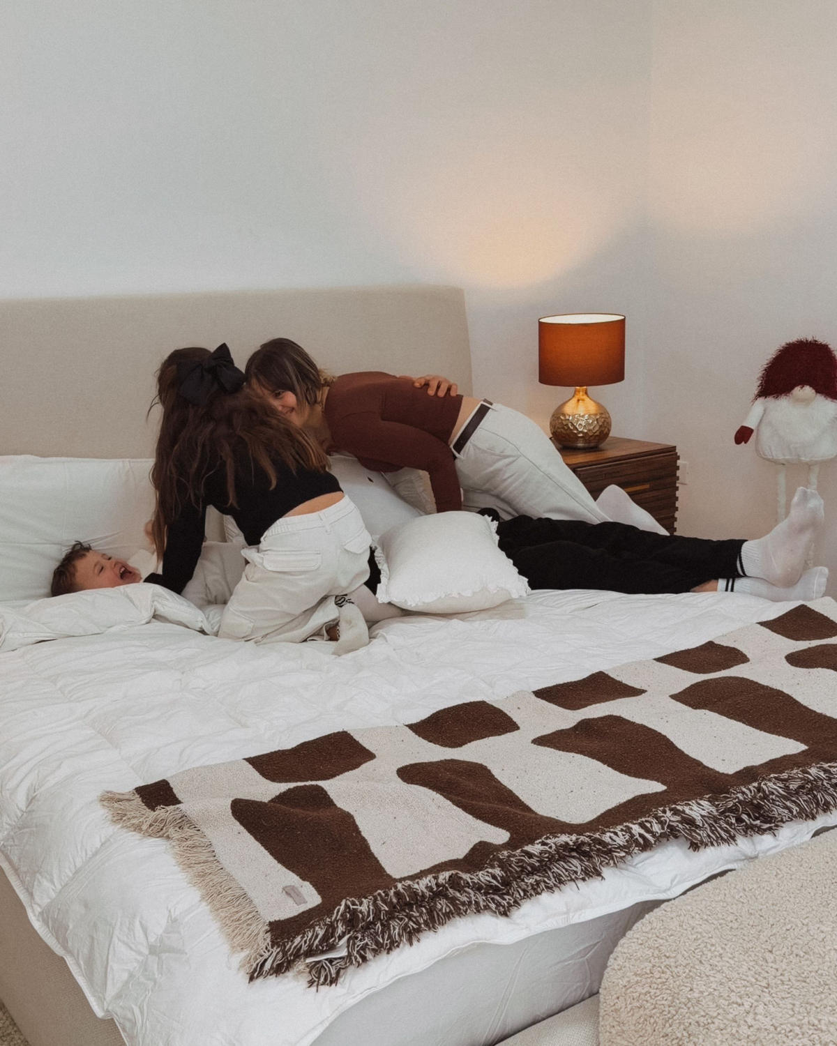 PŘIKRÝVKA Kachní prachové peří Extra Teplá 220/240 cm Grivola - bílá, textil (220/240cm) - Beliani