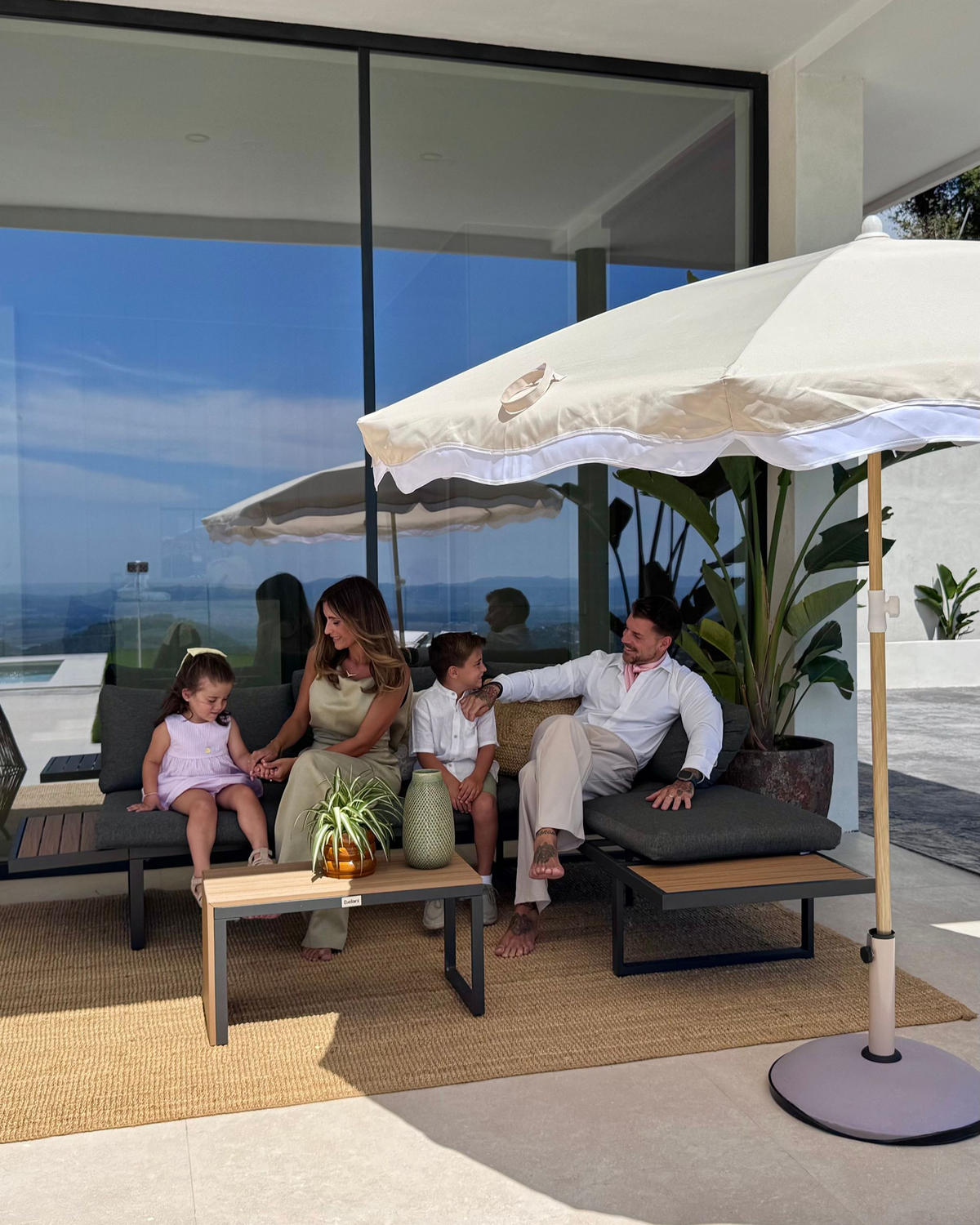 GARTEN-ECKSOFA mit Tisch 4-Sitzer linksseitig Hellbraun/Grau Pienza - Hellbraun/Dunkelgrau, Kunststoff - Beliani