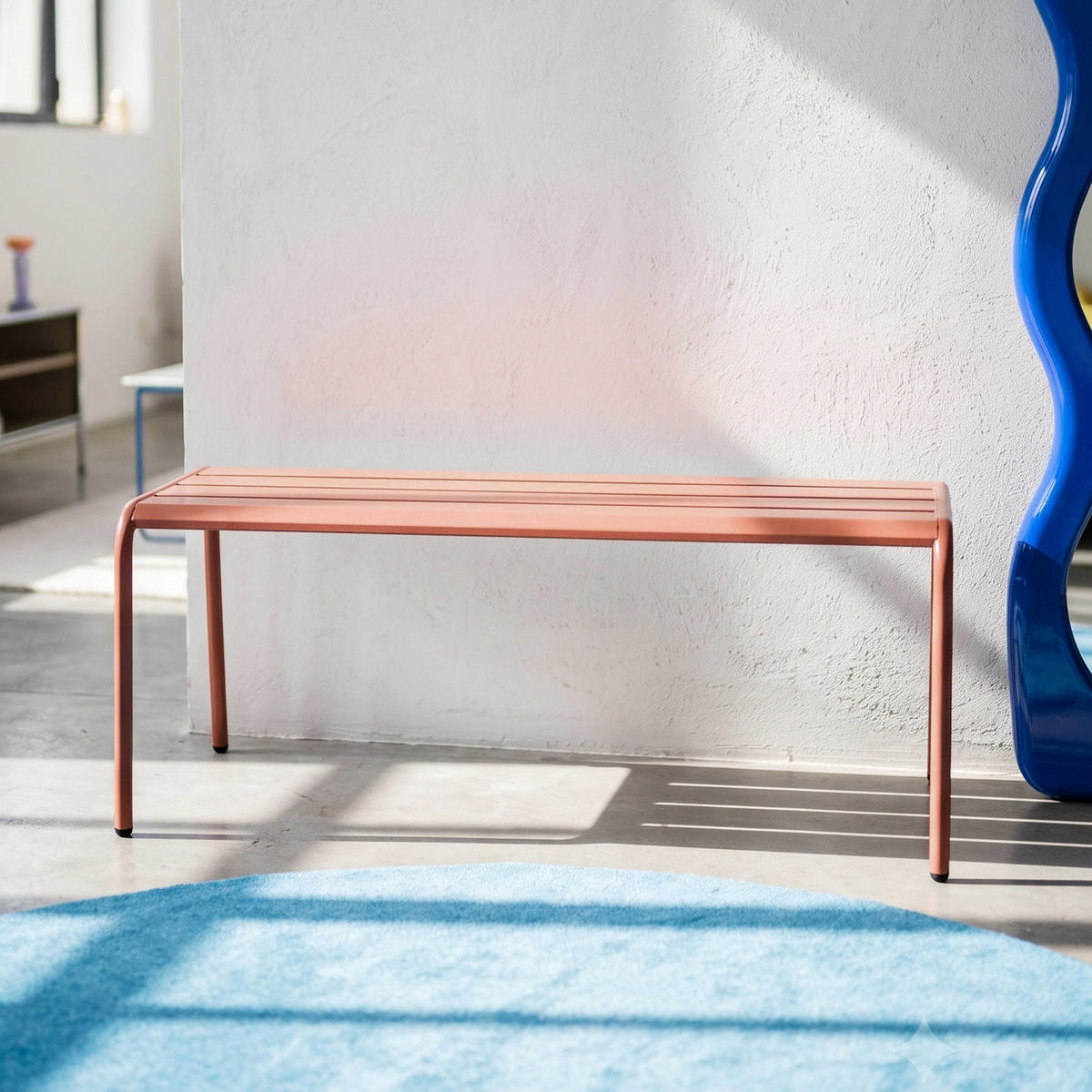 GARTENBANK, Lehm - Pink, Metall (121/46/52cm) - Oviala
