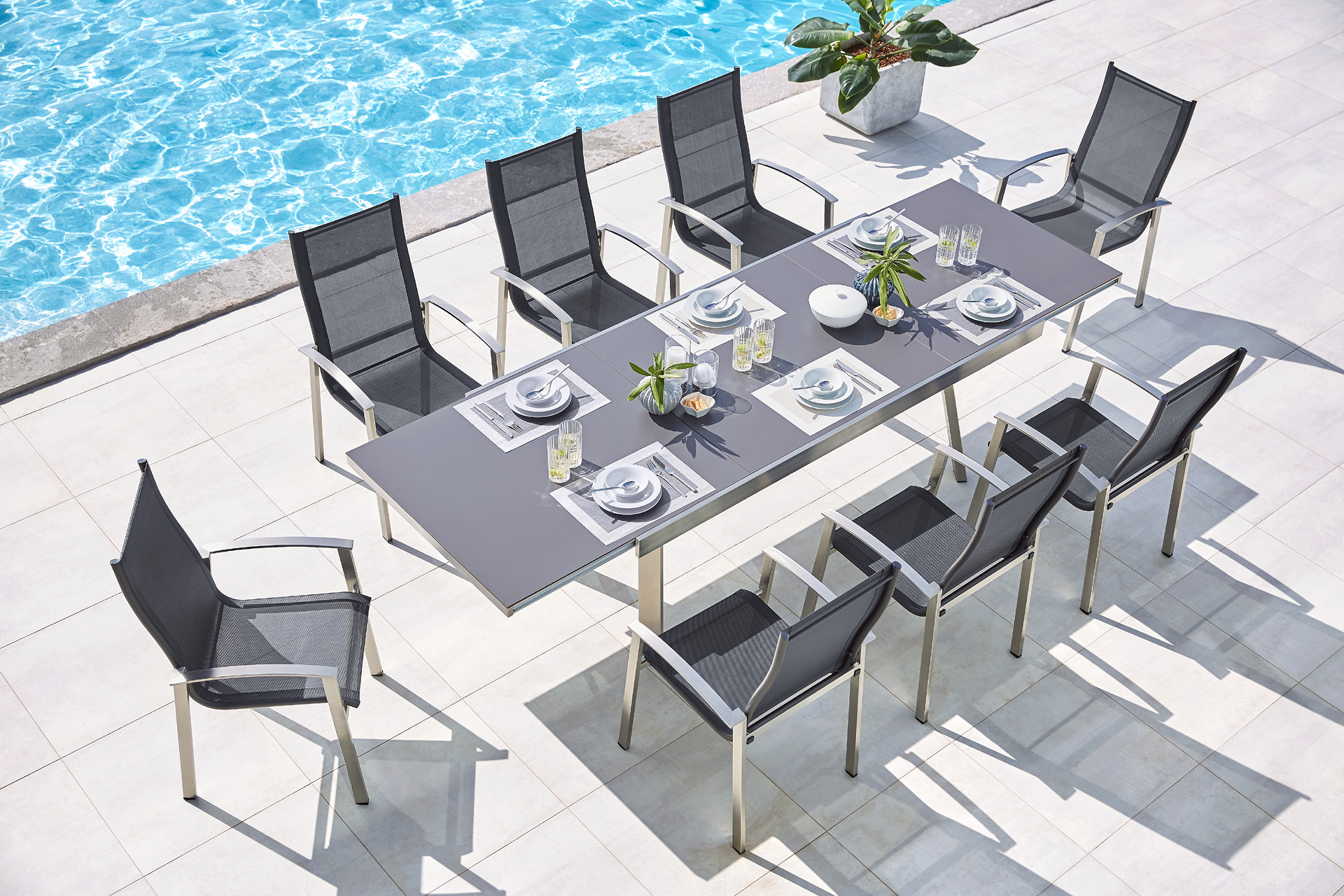 Hochwertige Gartenmöbel aus Edelstahl