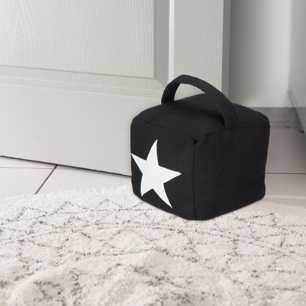 ZARÁŽKA Černá hvězda 20x15x15 cm - černá, textil/přírodní materiály (15/15cm) - Relaxdays