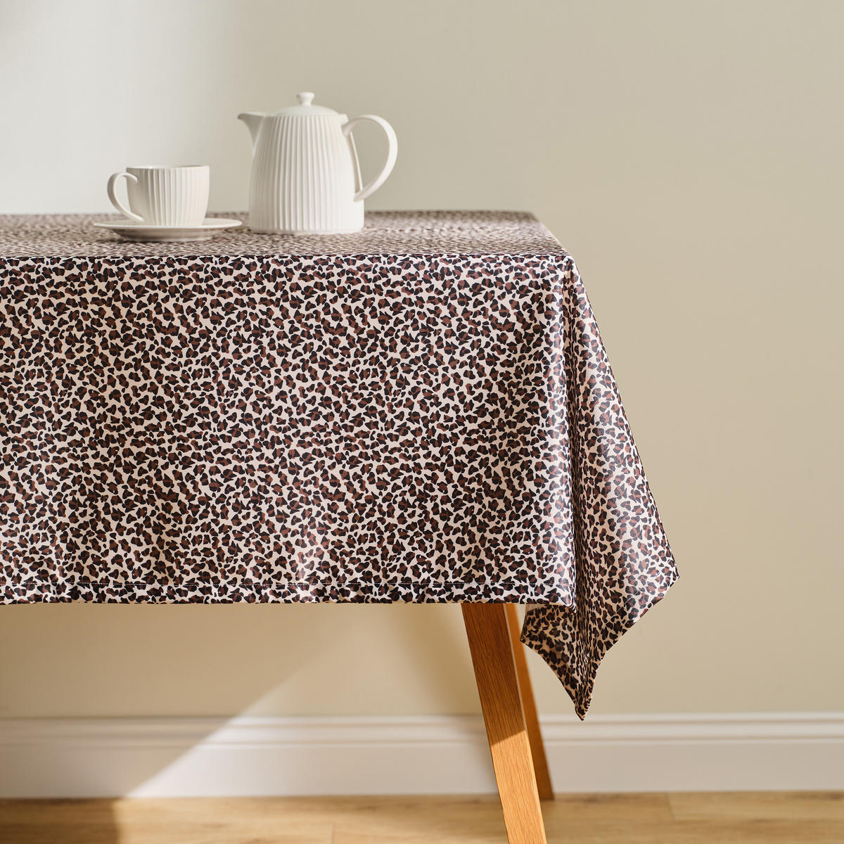 TISCHDECKE Panter 150x220 cm, Beige - Beige, Textil (220/150/1cm) - home&you