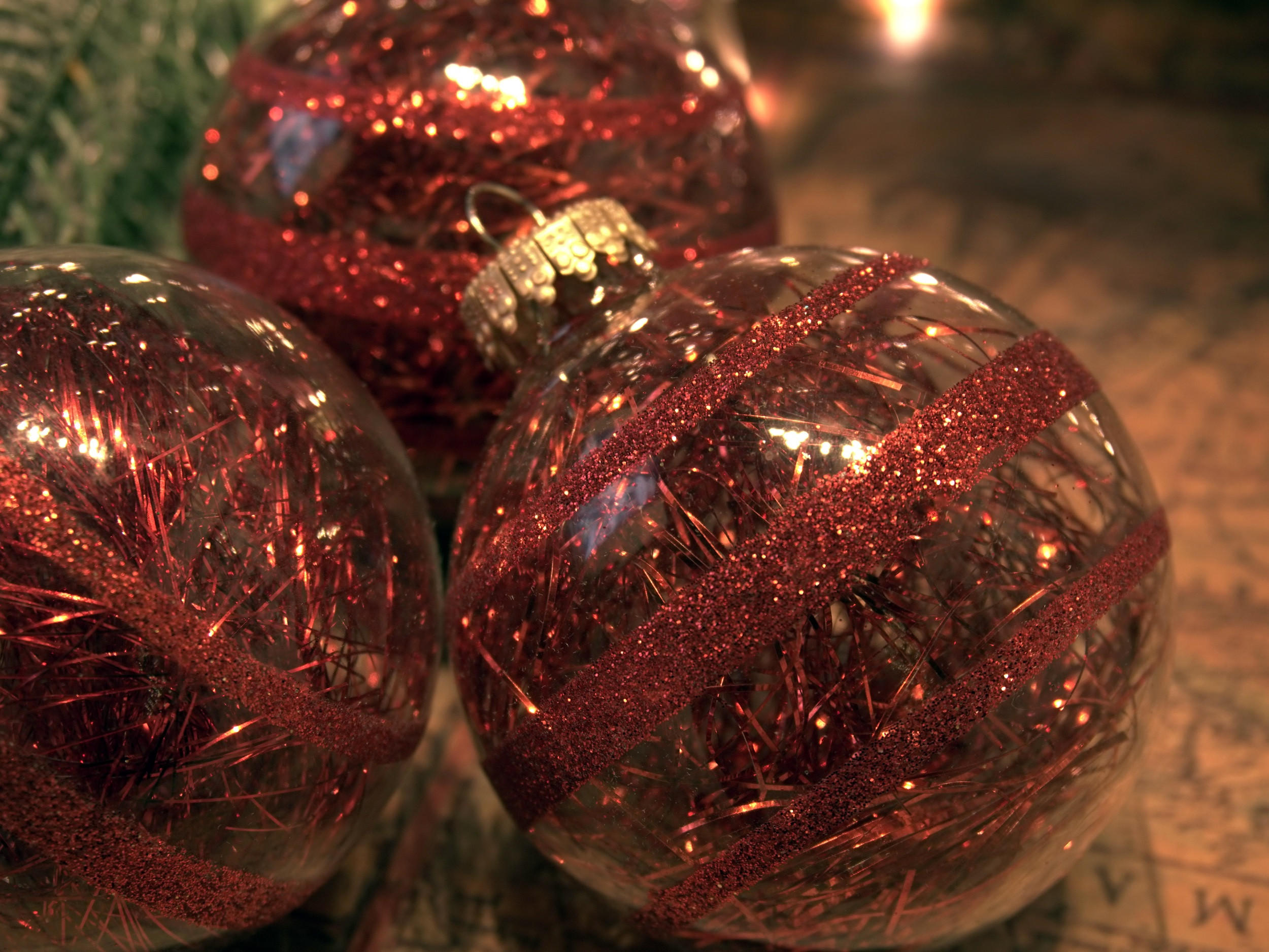 CHRISTBAUMKUGELN Glitterstreifen mit Tinsel Rot 7cm (Glas / 9 Stk.) - Rot, Glas (7/7/7cm) - Krebs Glas Lauscha