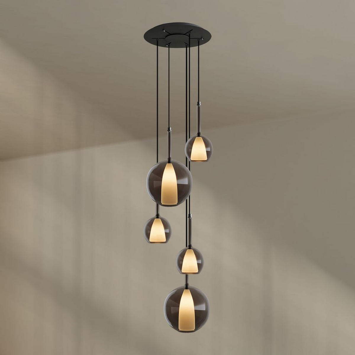 GALERIELEUCHTE Belluna 5-flammig Rauch Ø 14/24cm - Anthrazit, Glas (24/24/45cm) - s.luce