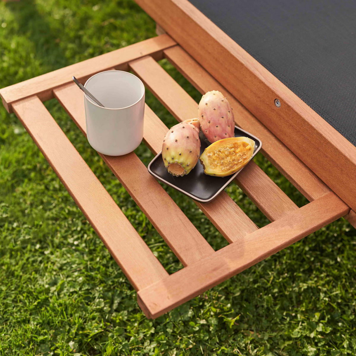 SONNENLIEGE 2-tlg. mit 1 Ablagefläche, Schwarz - Schwarz, Holz (71/33/195cm) - Oviala