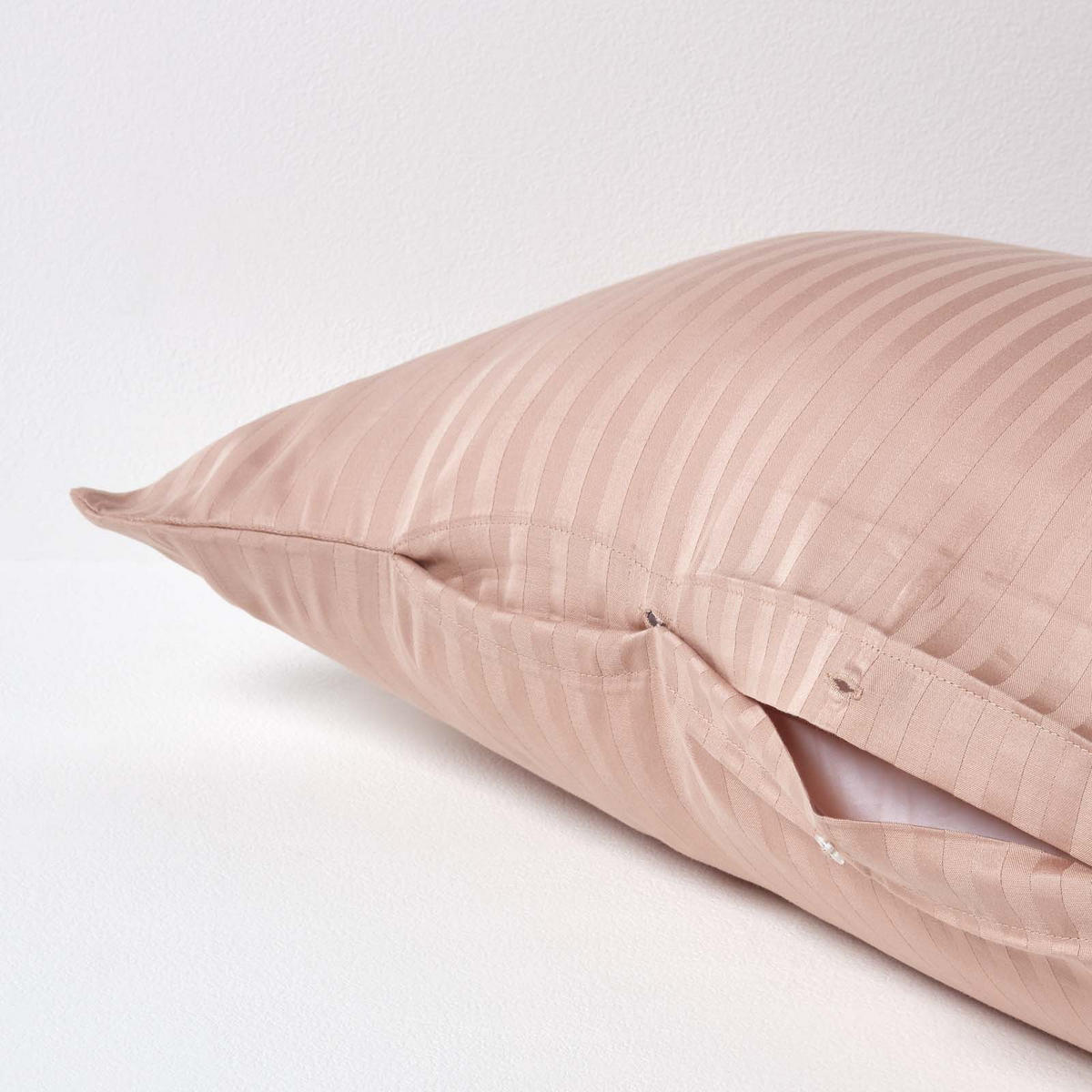 KISSENBEZUG für V-Form-Kissen, Damast-Streifen, Fadendichte 330 - Taupe, Textil (38/76cm) - Homescapes