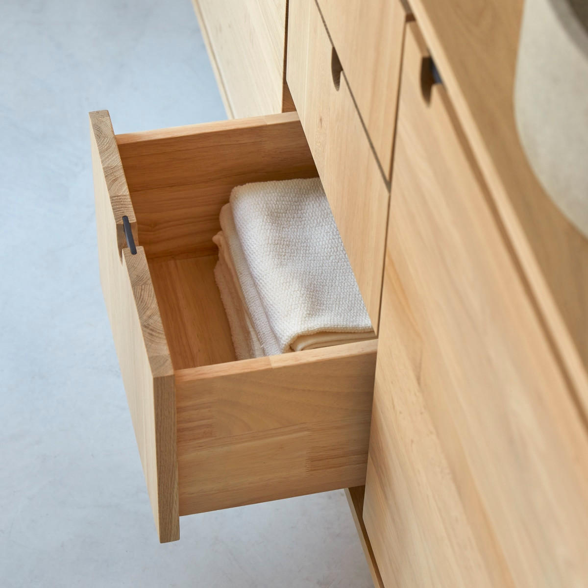 AUFBEWAHRUNGSMÖBEL Jonàk Natur aus Eiche - Naturfarben, Holz (145/80/50cm) - Tikamoon