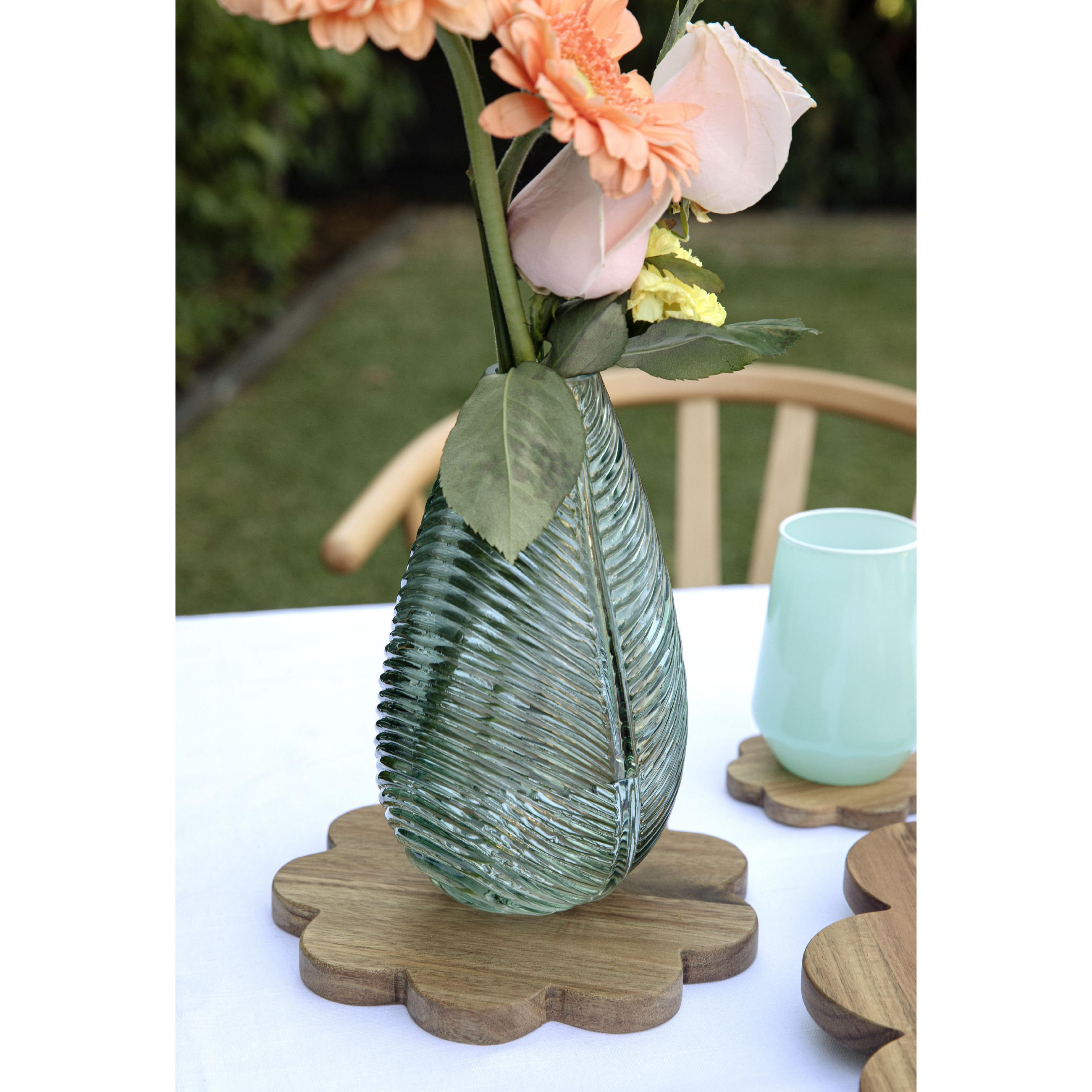 GLASVASE Chelsea mit Blattdesign - Grün, Glas (22.5cm) - Ladelle