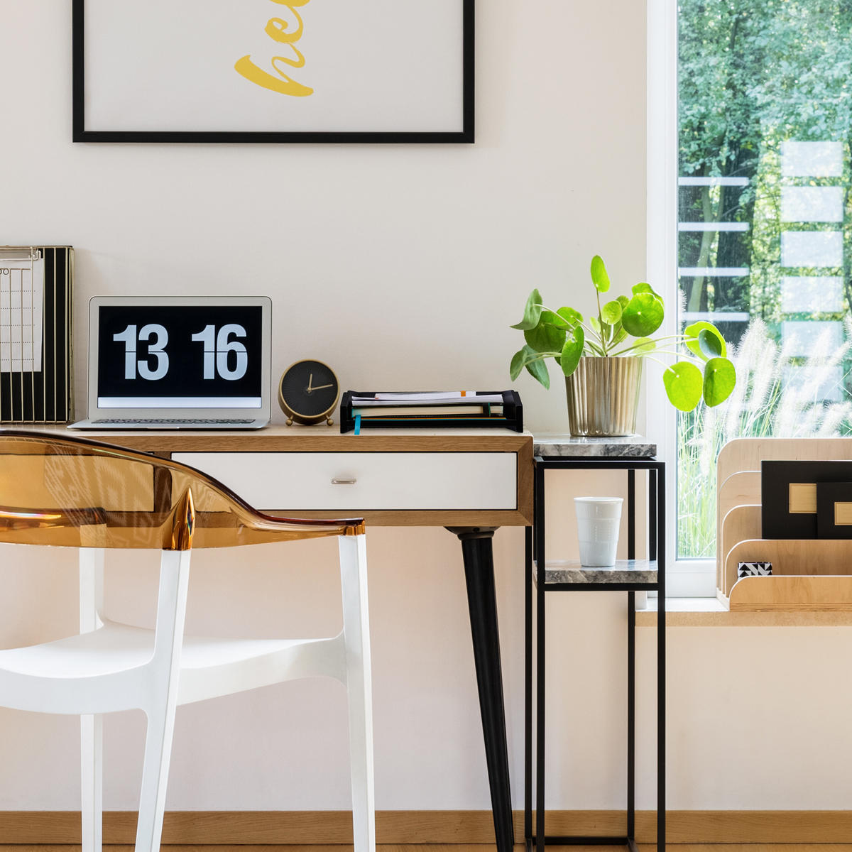 ZÁSOBNÍK na písma - čierna, drevo (25/6/33cm) - Relaxdays