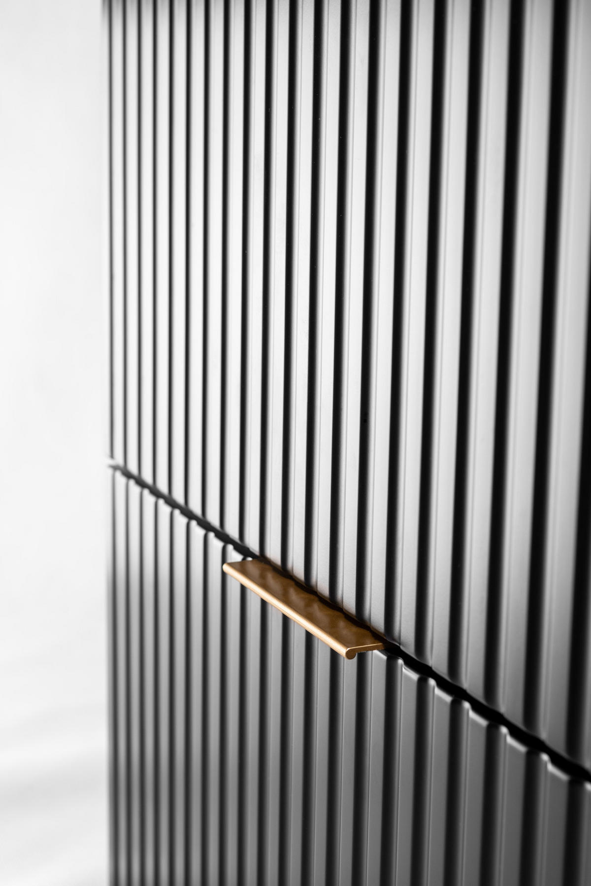 WASCHBECKUNTERSCHRANK mit Regal Schwarz matt/Eiche 140/57/46 cm - Eichefarben/Schwarz, Holzwerkstoff (140/57/46cm) - Rodan