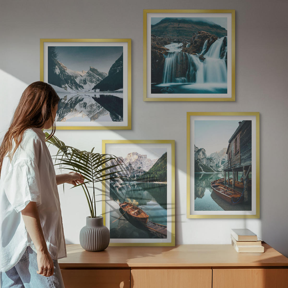 BILDER SET 4er Set - 50x50 cm & 40x60 cm Goldrahmen - Spiegelung der Boote auf Bergseen - Goldfarben, Kunststoff (50/50cm) - TULUP
