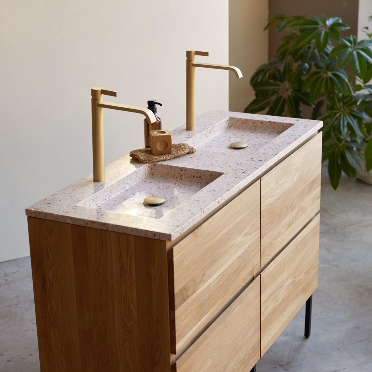 BADEZIMMERMÖBEL Nova Rosa aus Eiche - Pink, Holz (121/90/46cm) - Tikamoon