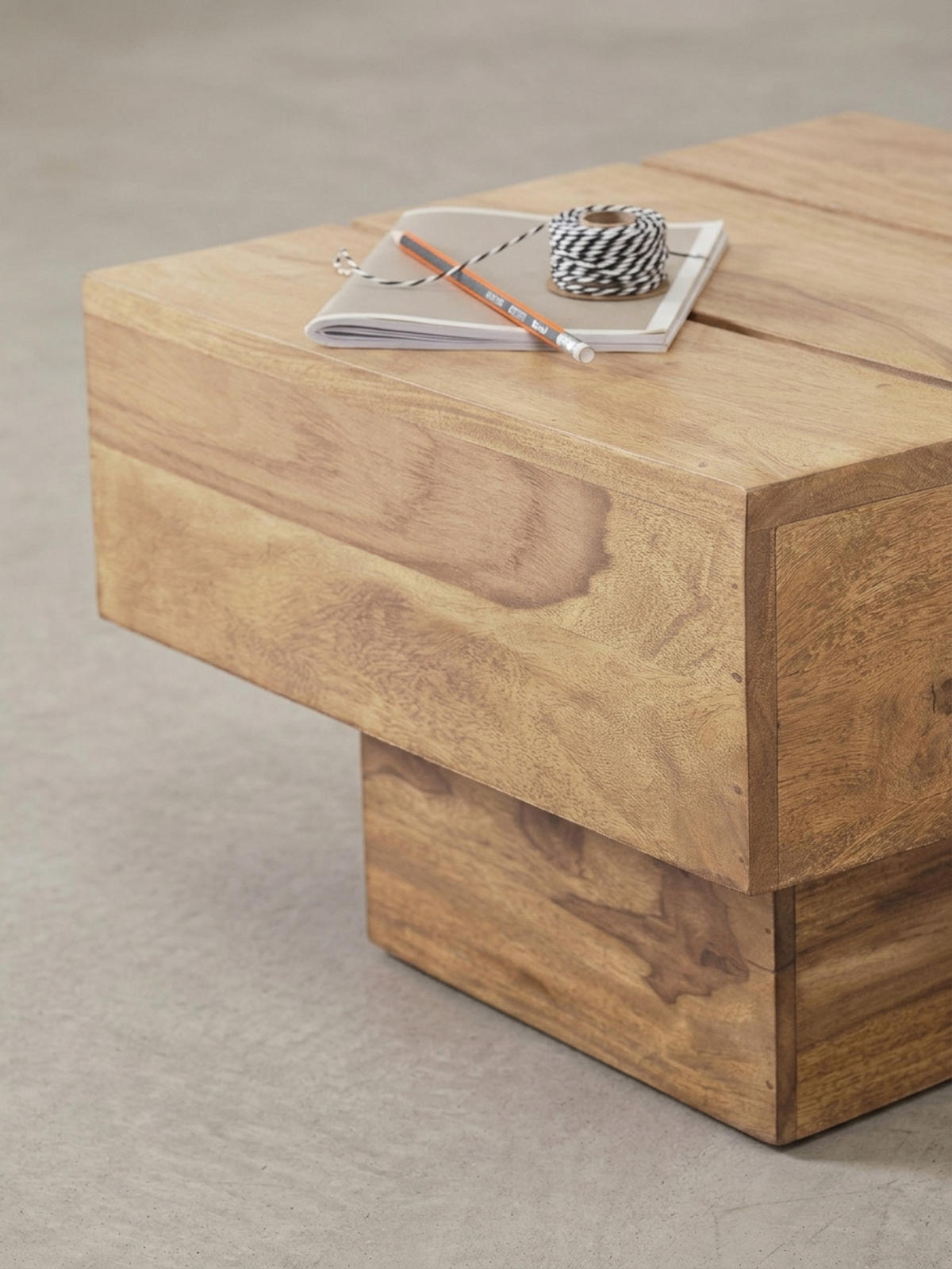 BEISTELLTISCH aus Massivholz, handgefertigt, Unikat, Beige 44x44x30 cm - Beige, Holz (44/44/30cm) - KADIMA DESIGN