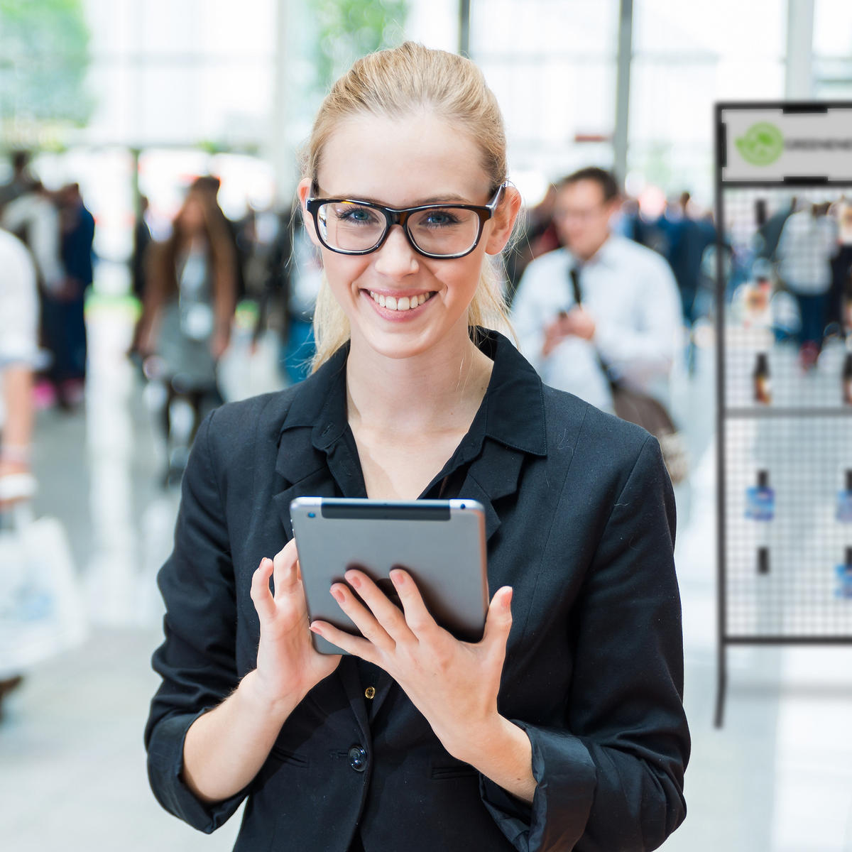 LOCHBLECHSTÄNDER - Schwarz, Metall (65.5/215/44.5cm) - Relaxdays