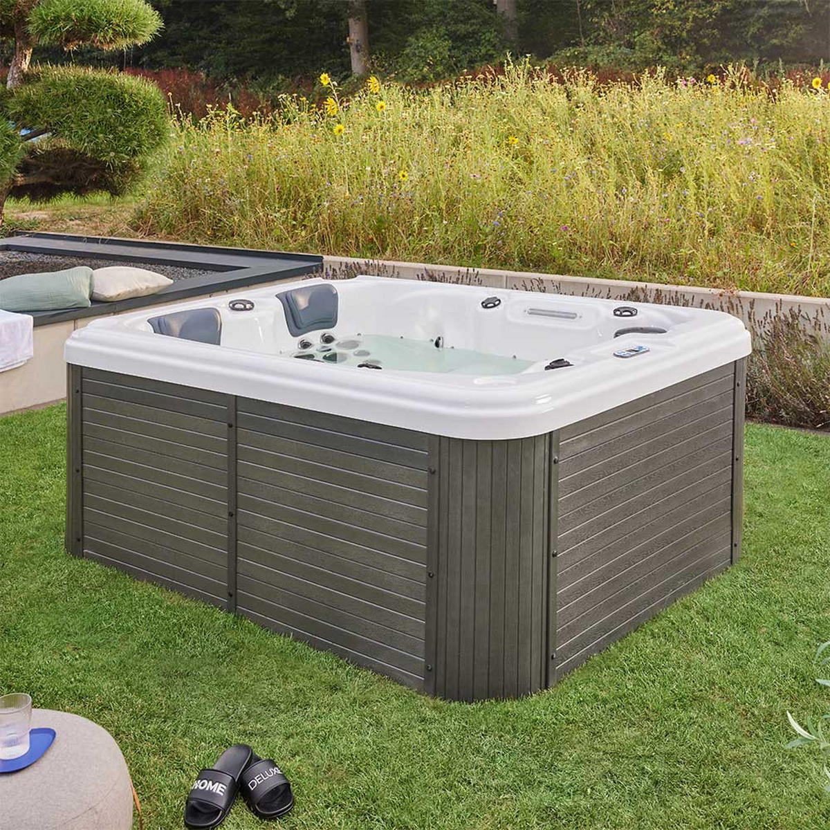 OUTDOOR WHIRLPOOL BEACH - Ausstattung: Pure - Anthrazit, Kunststoff (210/83/155cm) - Home Deluxe