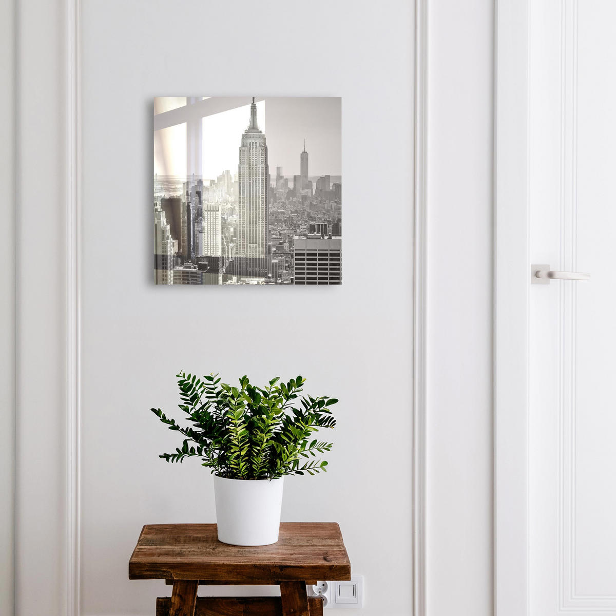 SCHLÜSSELBOX Weiß 30x30 cm – Türöffnung nach rechts - Stadtpanorama - Grau, Metall (30/30/5cm) - TULUP