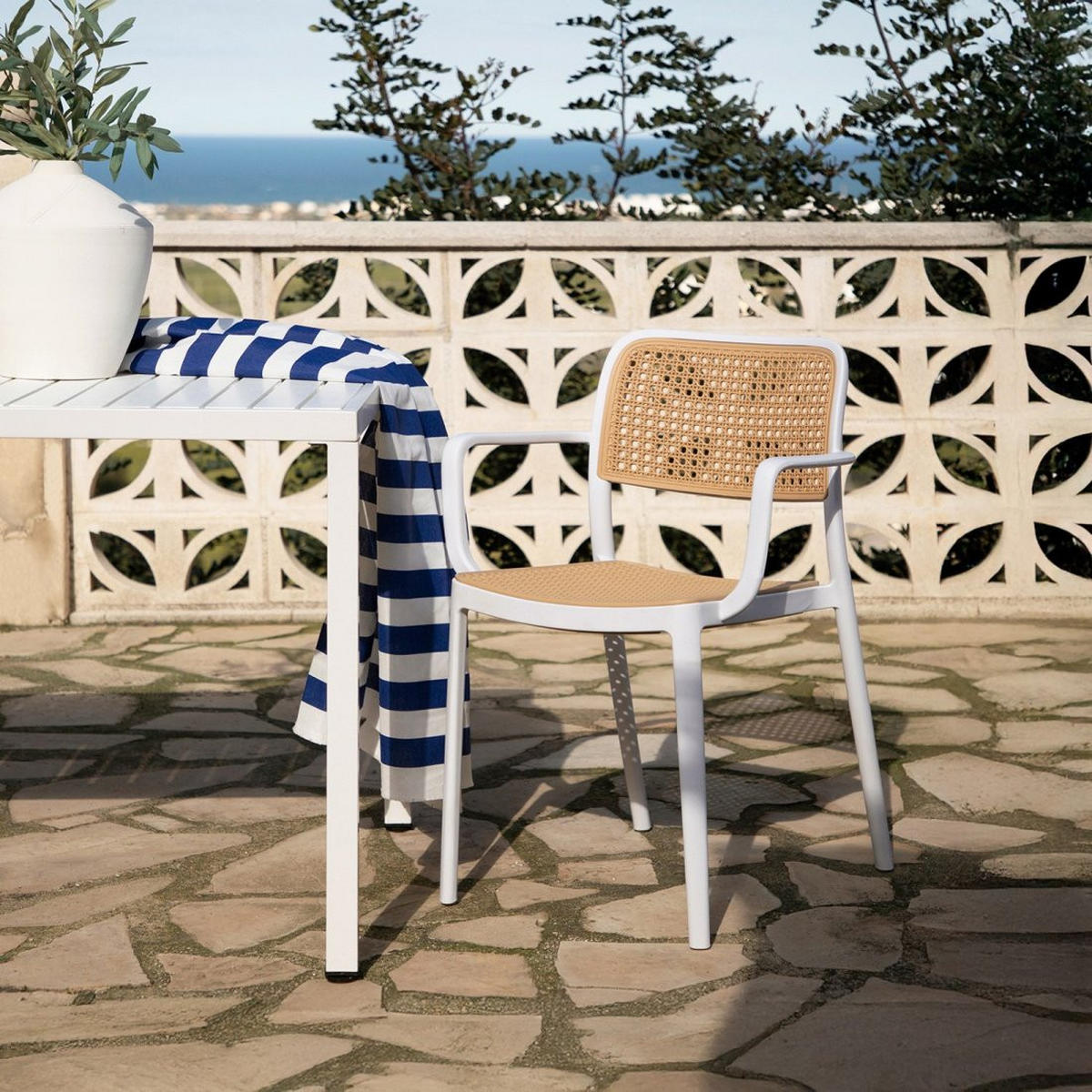 STUHL FÜR DRAUSSEN Kaira Zweifarbig 57 cm x 81 cm - Multicolor, Kunststoff (57/81/54cm)