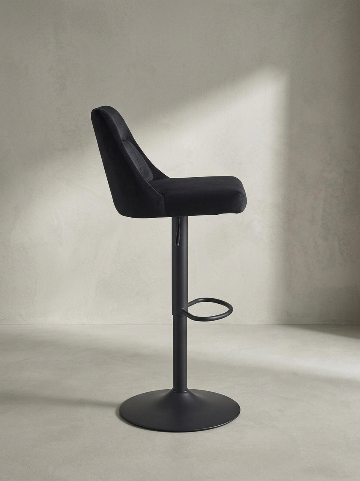 BARHOCKER Samt Lehne Höhenverstellbar Trompetenfuß Gepolstert, Schwarz 45x51x106 cm - Schwarz, Textil/Metall (45/106/51cm) - KADIMA DESIGN