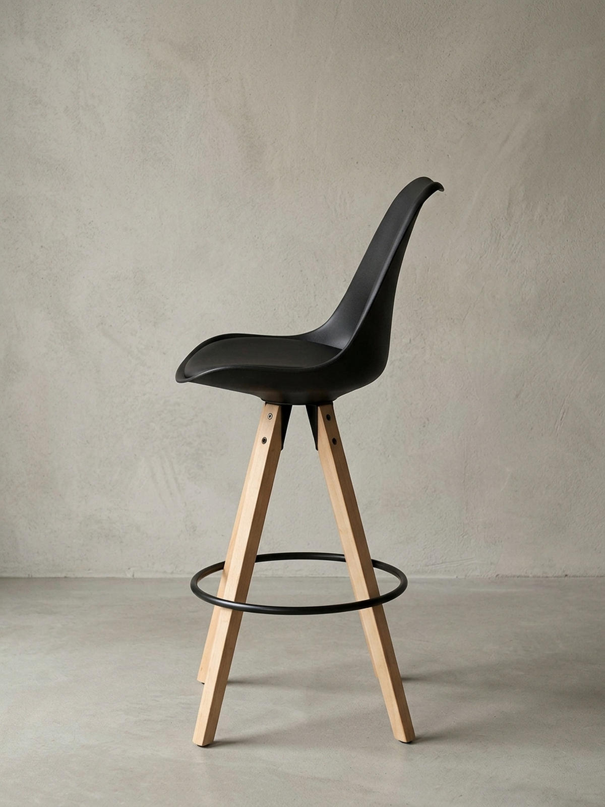 BARHOCKER Set - Ergonomisch Sitzschale, Holzbeine, Schwarz 45x45x113 cm - Beige/Schwarz, Holz/Kunststoff (45/113/45cm) - KADIMA DESIGN