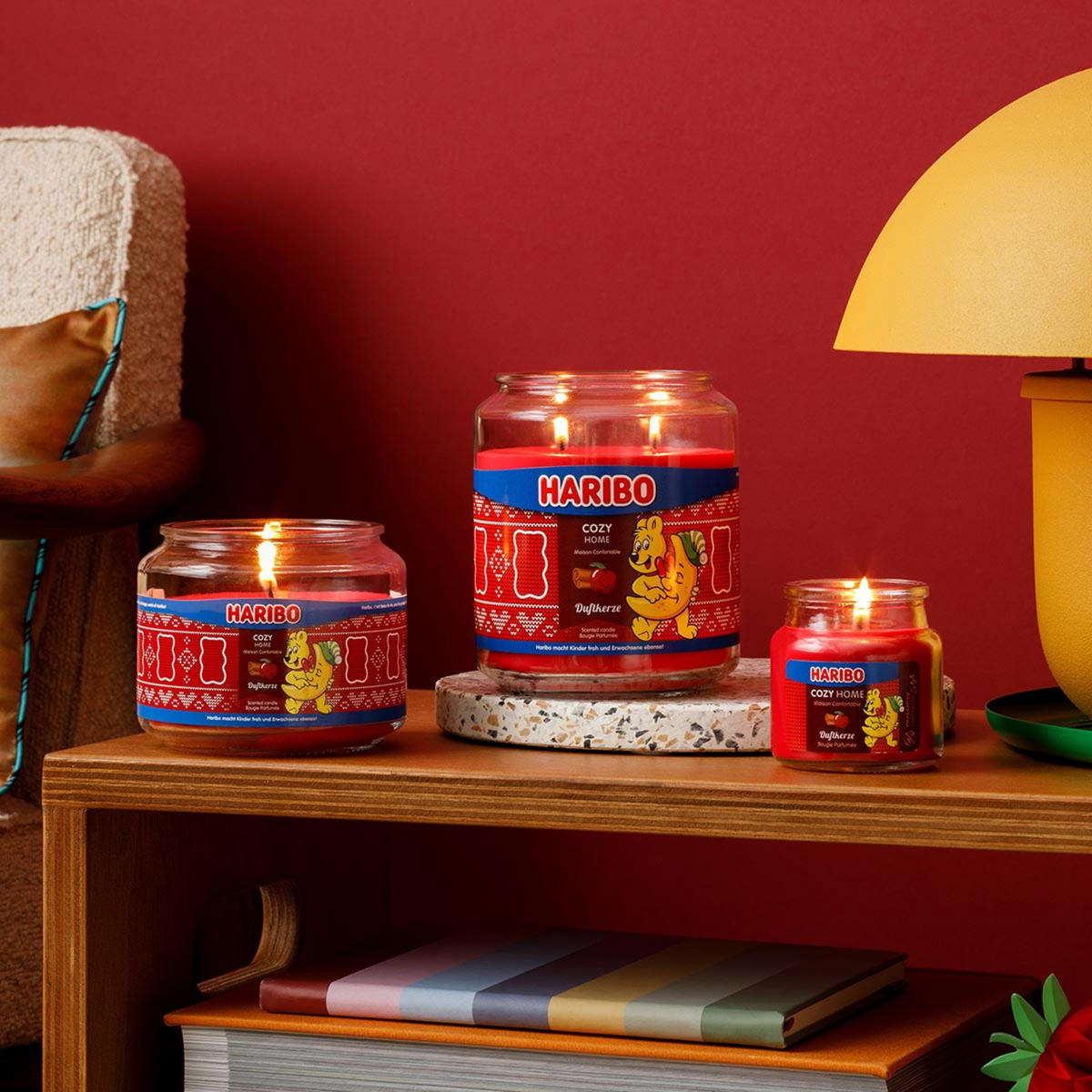 DUFTKERZE Haribo - Hellrot, Naturmaterialien/Glas (13cm)