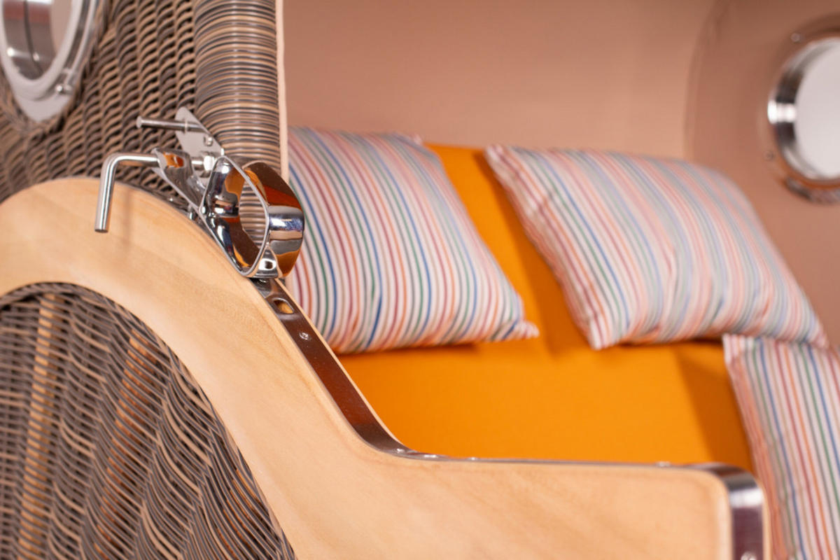 STRANDKORB Düne Grande Bullauge Teak PE Grey Dessin 586 - Gelb/Braun, Metall (142/170/95cm) - Mr. Deko