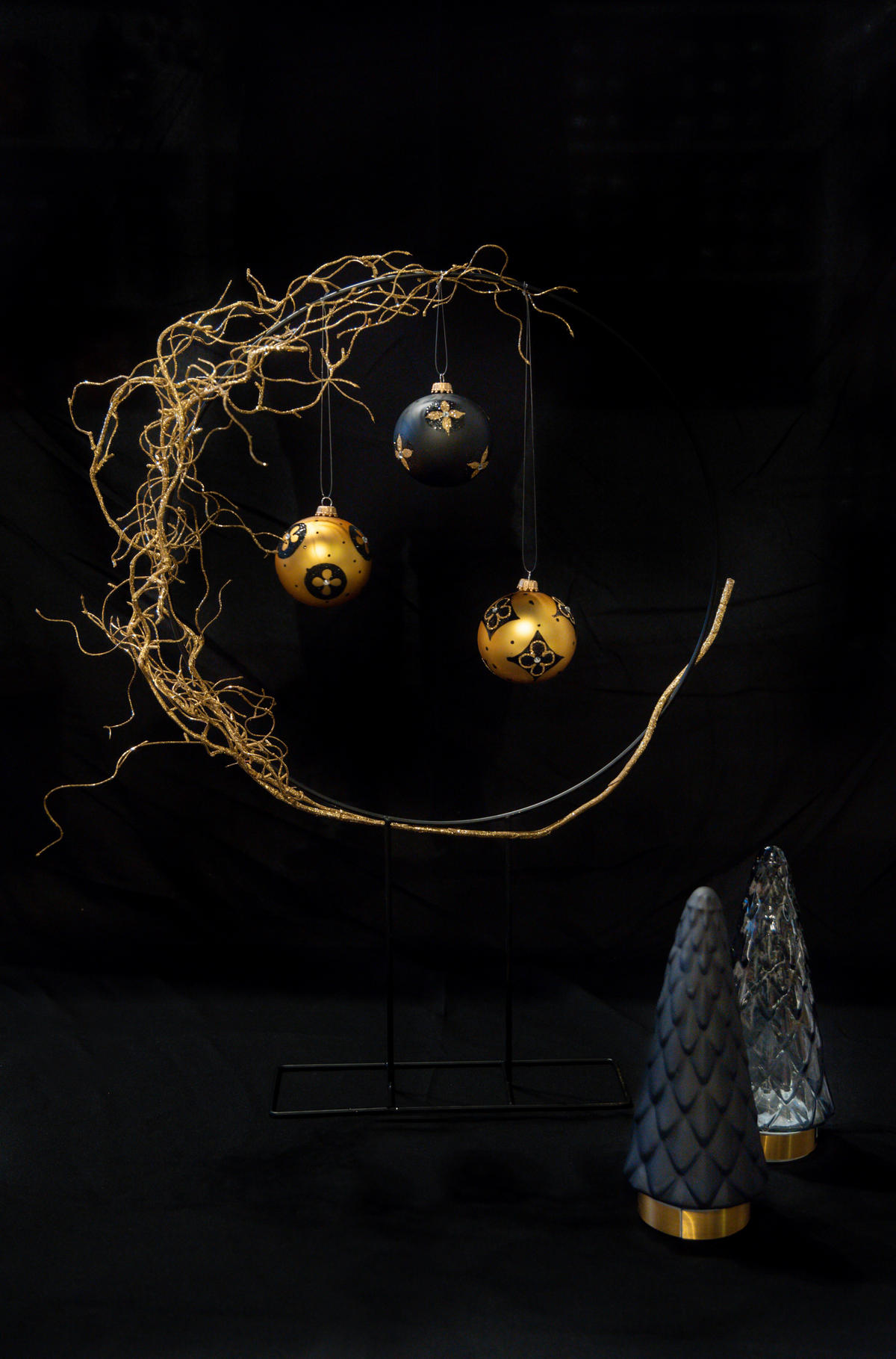 CHRISTBAUMKUGELN Blumen mit Strasssteinen Goldfarbig 8cm (Glas / 3 Stk.) - Goldfarben, Glas (7/8/7cm) - Krebs Glas Lauscha
