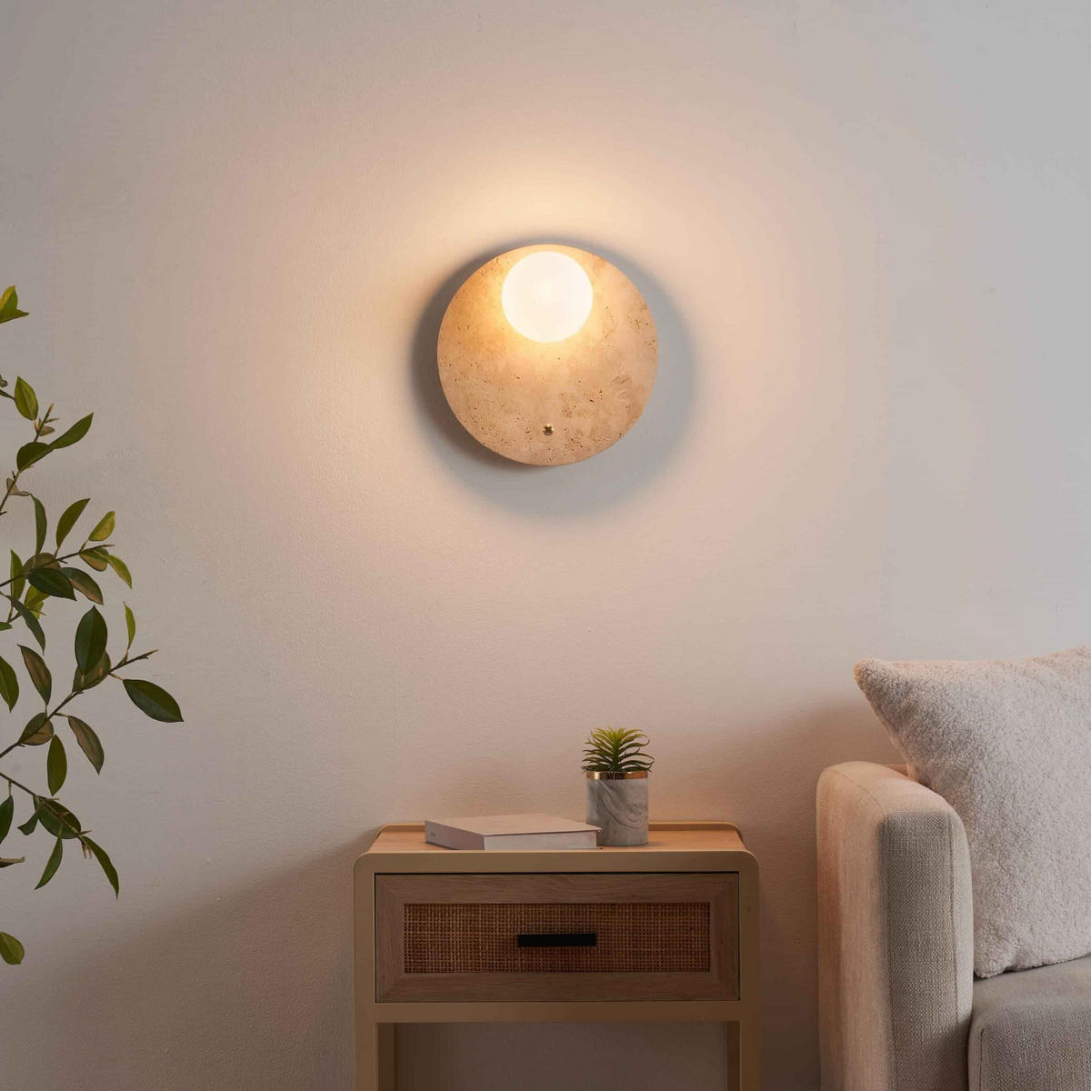WANDLEUCHTE aus Travertin-Marmor und Glas - Oré - Beige, Glas (30/30/15.5cm) - KOSILUM