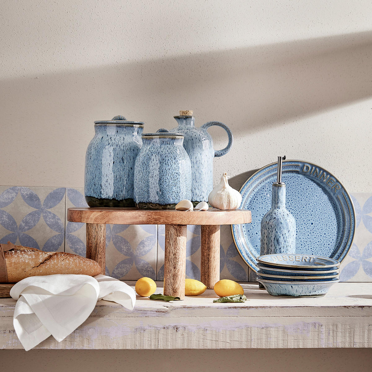 BUTLERS Ölflasche PORTIMAO - Blau, Keramik (10/19/14cm) - Butlers