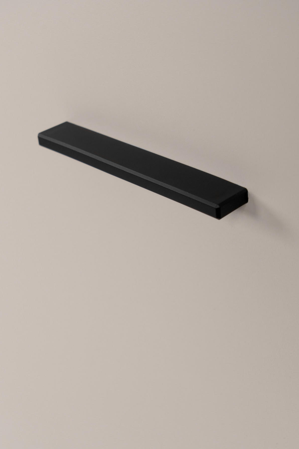 SCHUHSCHRANK Samtfarben 74 cm, Flurschrank aufklappbar für 30 Paar Schuhe - Beige/Schwarz, Holzwerkstoff/Kunststoff (74/181.5/34cm) - Furn.Design