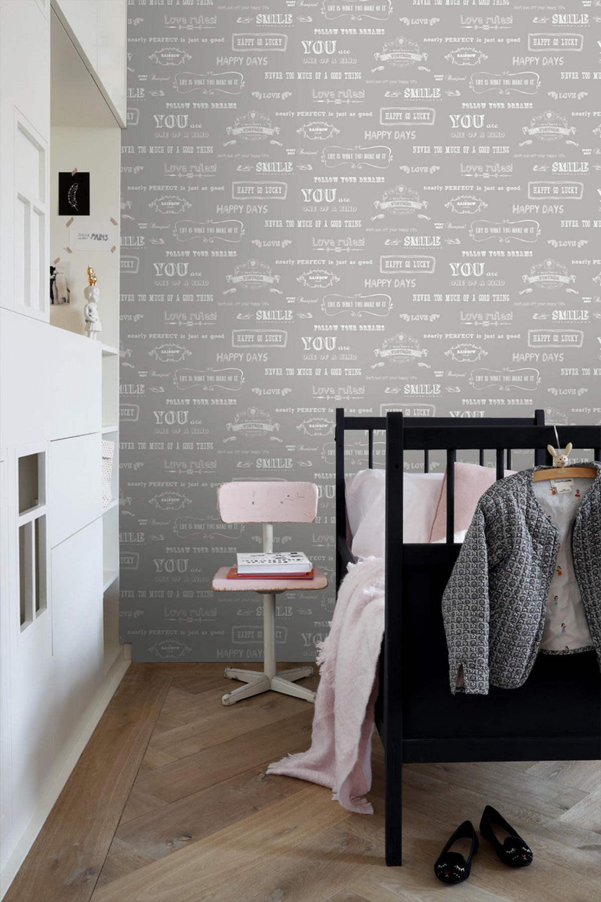 TAPETE Kreidetafel-Sprüche 53 cm x 10.05 m - Beige, Papier (53/1000cm) - ESTAhome