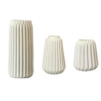 VASE Keramik - Weiß, Keramik (24.5cm) - LIBRATON