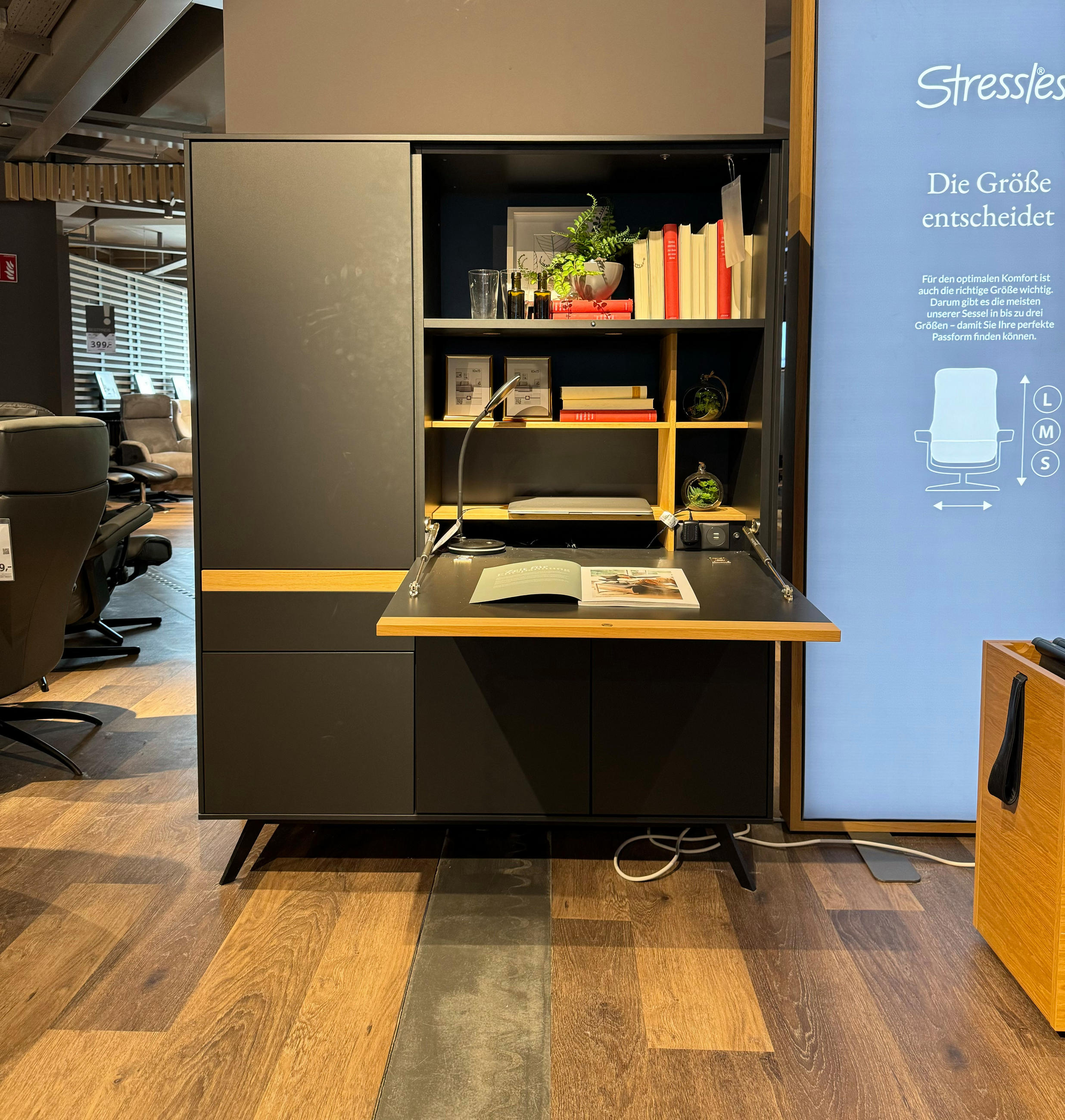 Sekretär Costa - Moderano