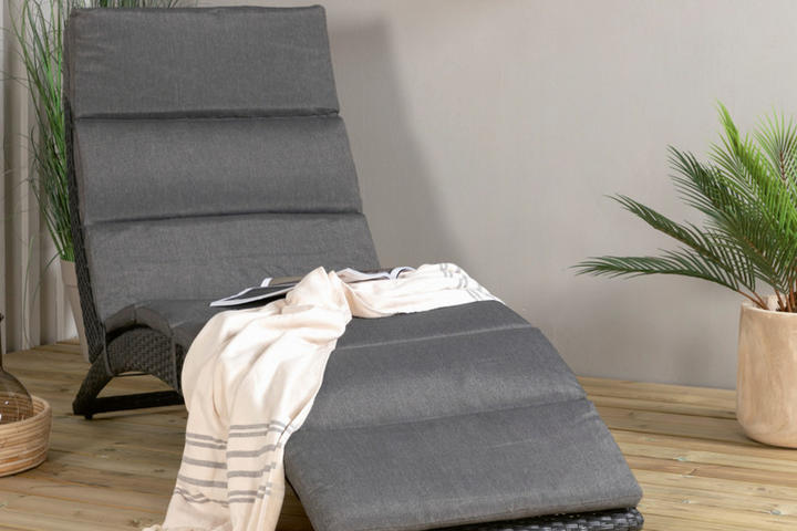 Gartenliege aus Polyrattan