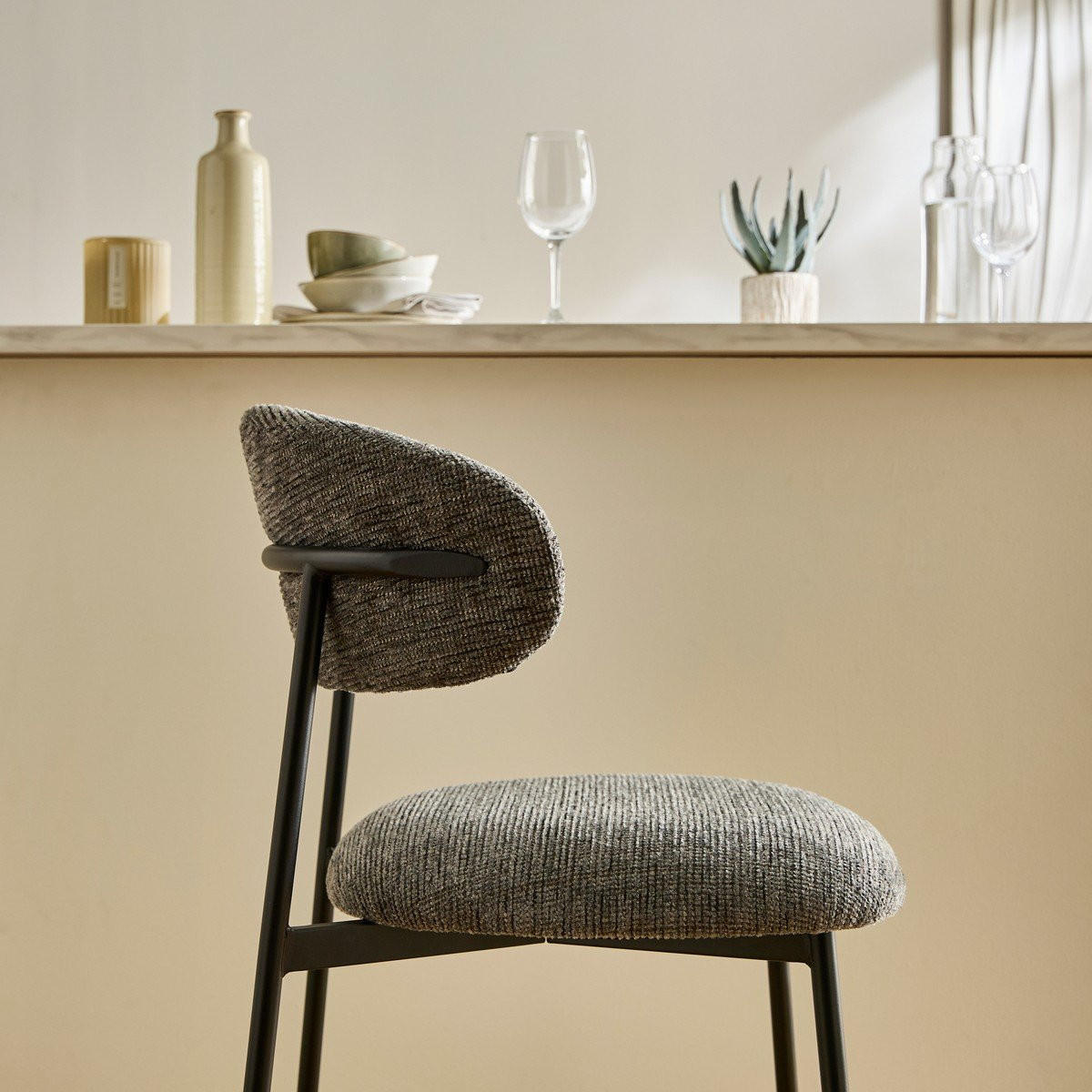 SET med 2 pallar i melerat tyg och metallben - DRACO - Grå, Träbaserade material (46/94/51cm) - Calicosy