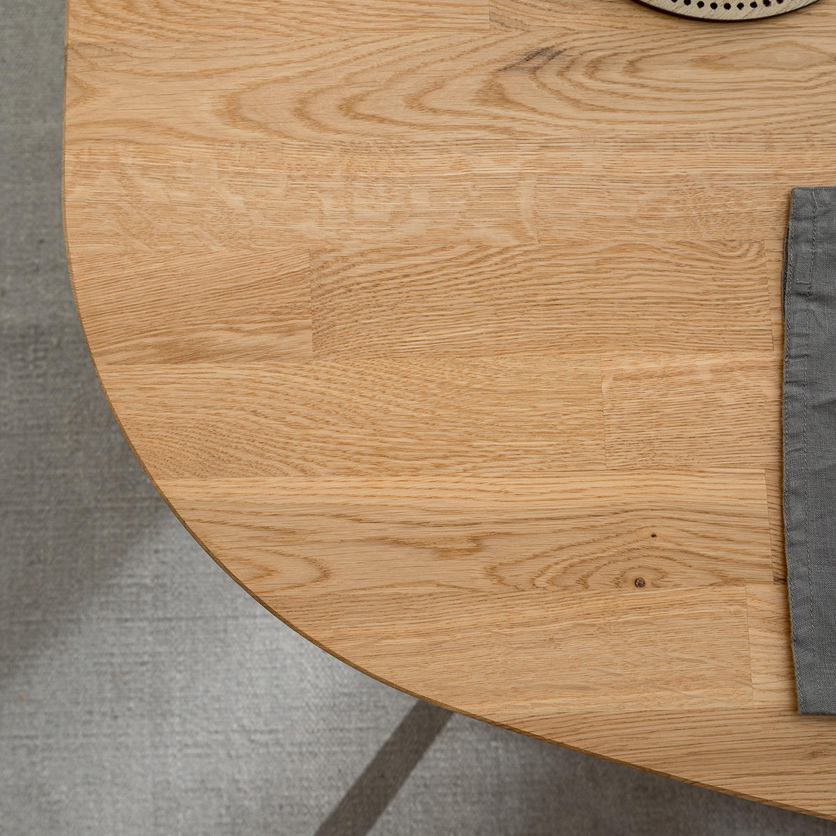 ESSTISCH - Eiche massiv, oval - Eichefarben, Holz (90/180/75cm) - home24