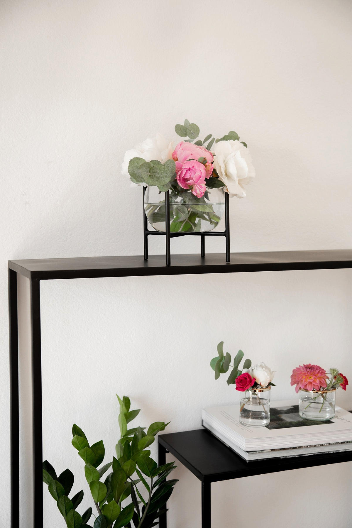 VASE Arzu aus Glas & Eisen in Schwarz 18/23 cm - Schwarz, Glas (23cm) - LaLe Living