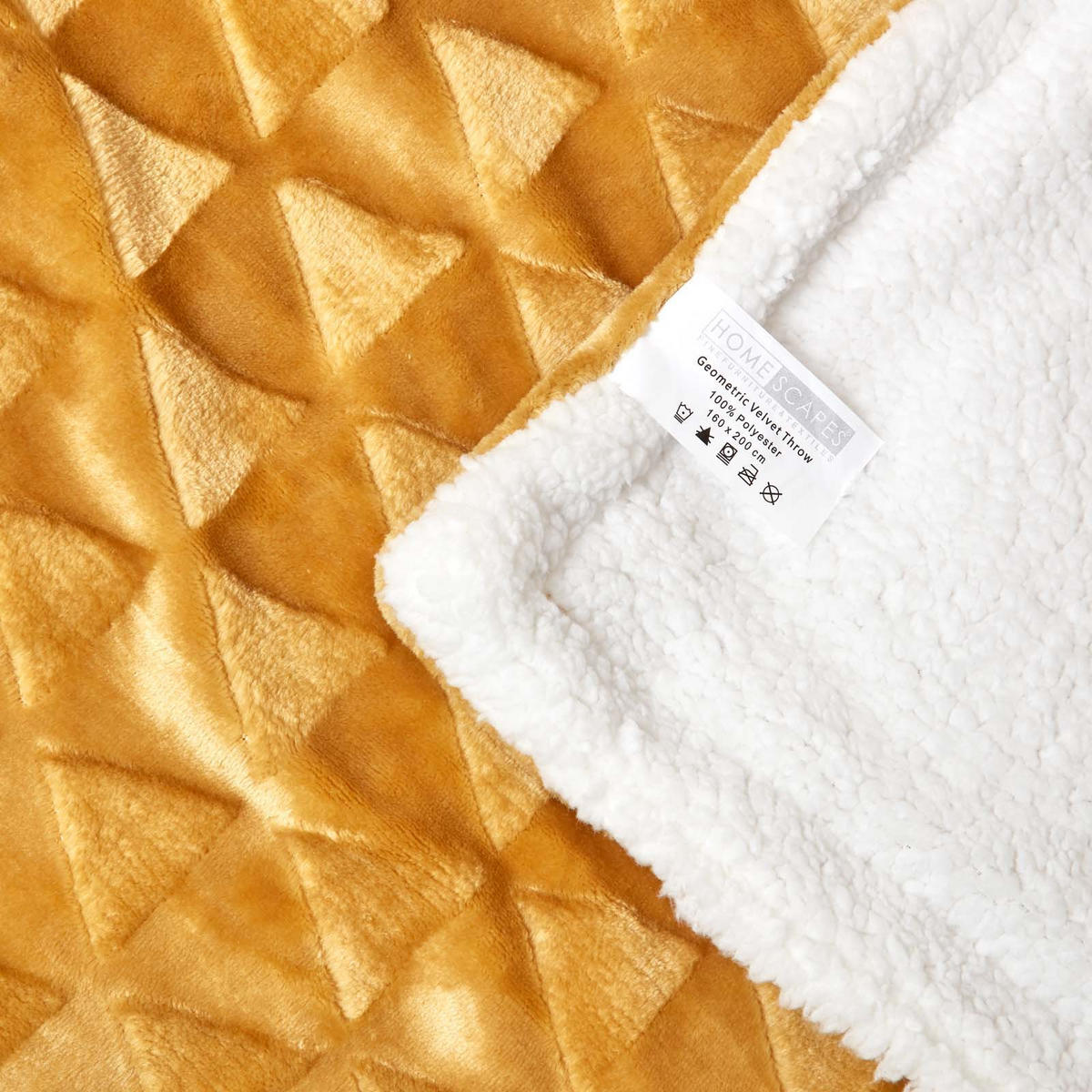 KUSCHELDECKE Sherpa 130/160 cm, Samtdecke mit Dreieckmuster - Dunkelgelb, Textil (130/160cm) - Homescapes