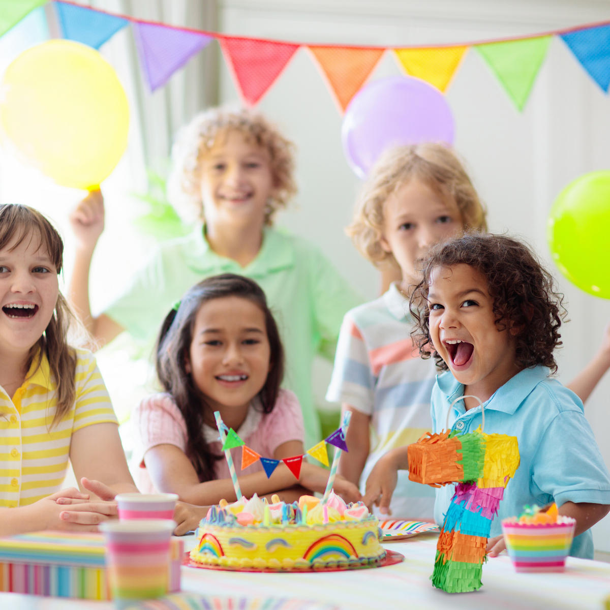 PINATA - Multicolor, Papier/Wellpappe (16/21/4.5cm) - Relaxdays