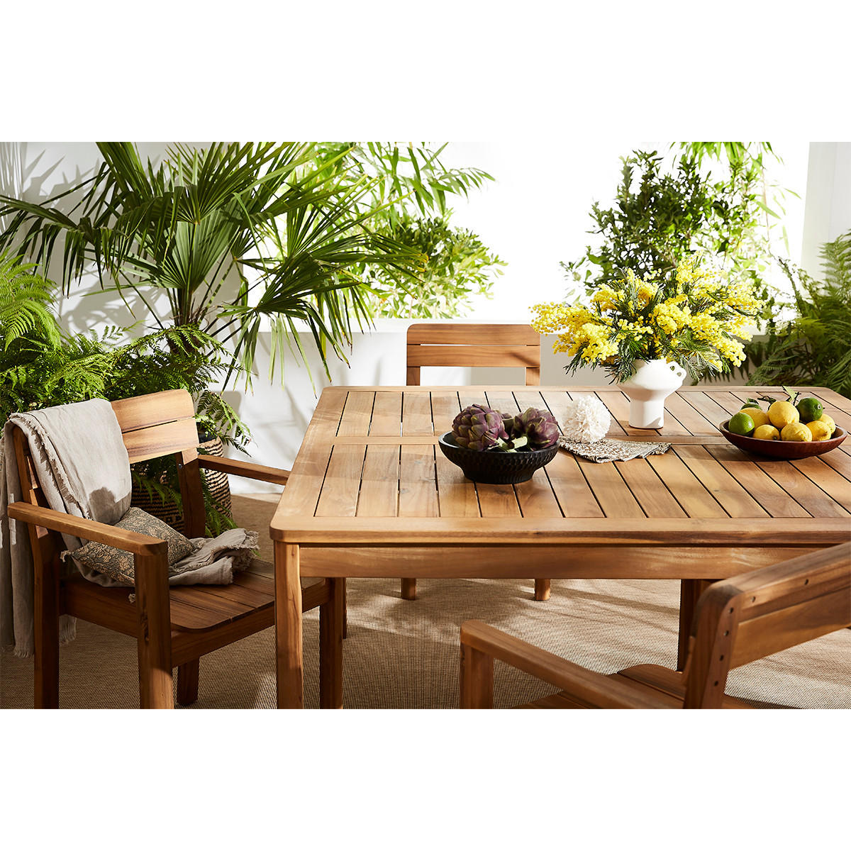 GARTENTISCH Quadratisch Massivholz L147 cm AKIS - Naturfarben, Holz (147/147/76cm) - Miliboo