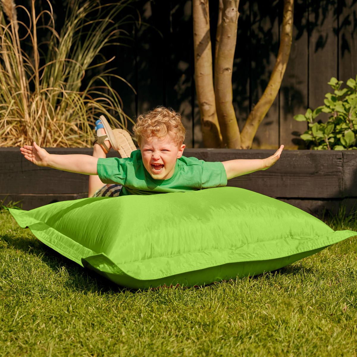 OUTDOORSITZSACK für Kinder - Grün, Kunststoff (100/20/125cm) - Veeva