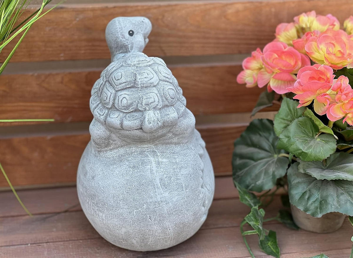 STEINFIGUR Schildkröte auf Kugel Willkommen Steinguss frostfest - Grau, Stein (13/24/13cm) - stoneandstyle