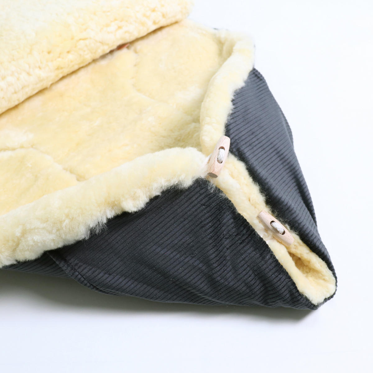 LAMMFELL-FUSSSACK Filius Cord, black - Schwarz, Fell (46/6/100cm) - Kaiserbaby