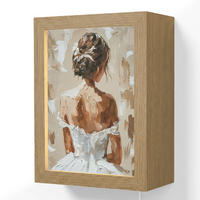 NÁSTĚNNÁ LAMPA Žena - malba - abstraktní - béžová - moderní 15x20 cm - světle hnědá, kompozitní dřevo (15/20/8cm) - OnlyWow