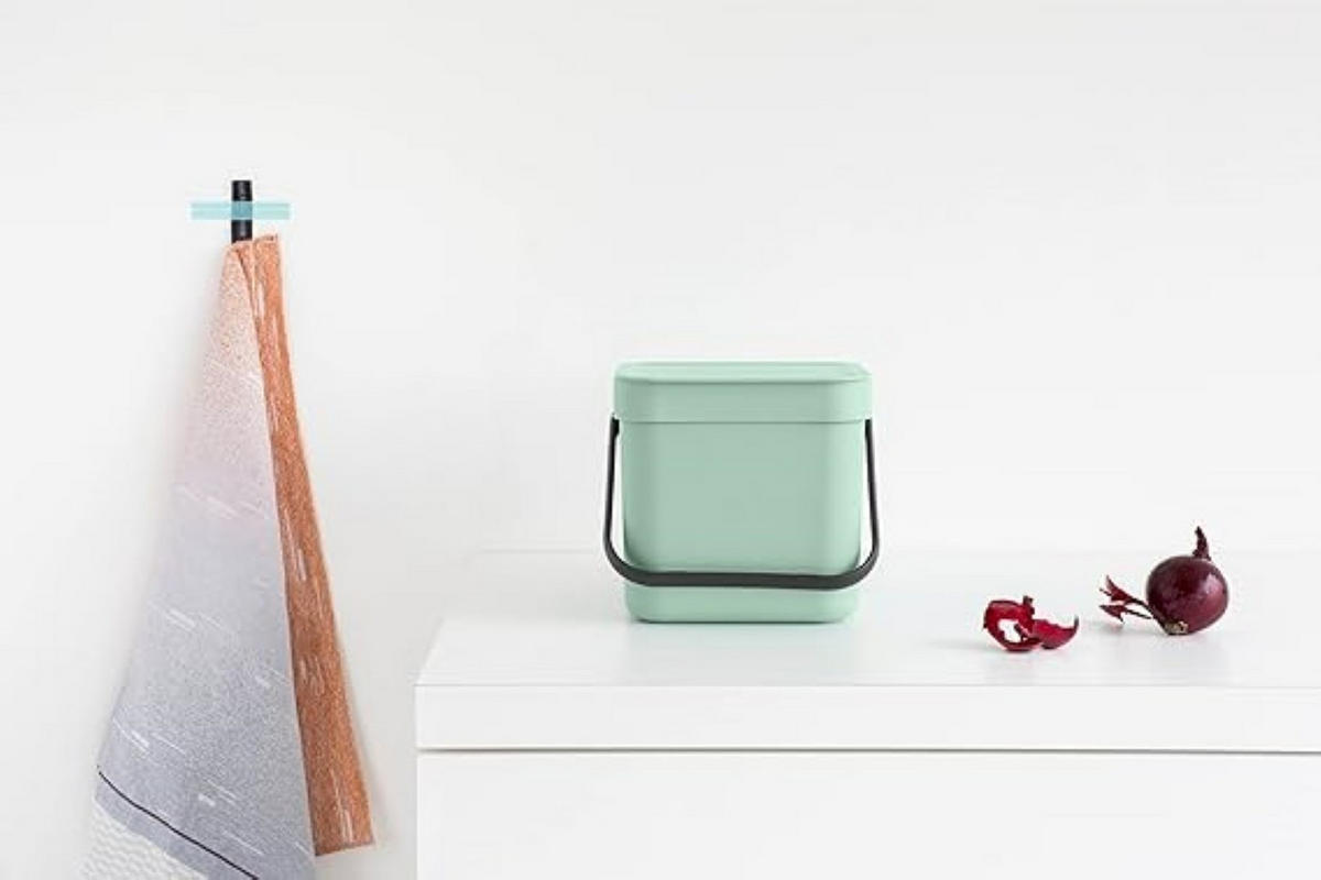 MÜLLEIMER Mit Stay Open Deckel 3 Liter 17,4 x 18,8 x 13,9 cm Kunststoff Jade - Grün, Kunststoff (18.8/17.4/13.9cm) - PROREGAL