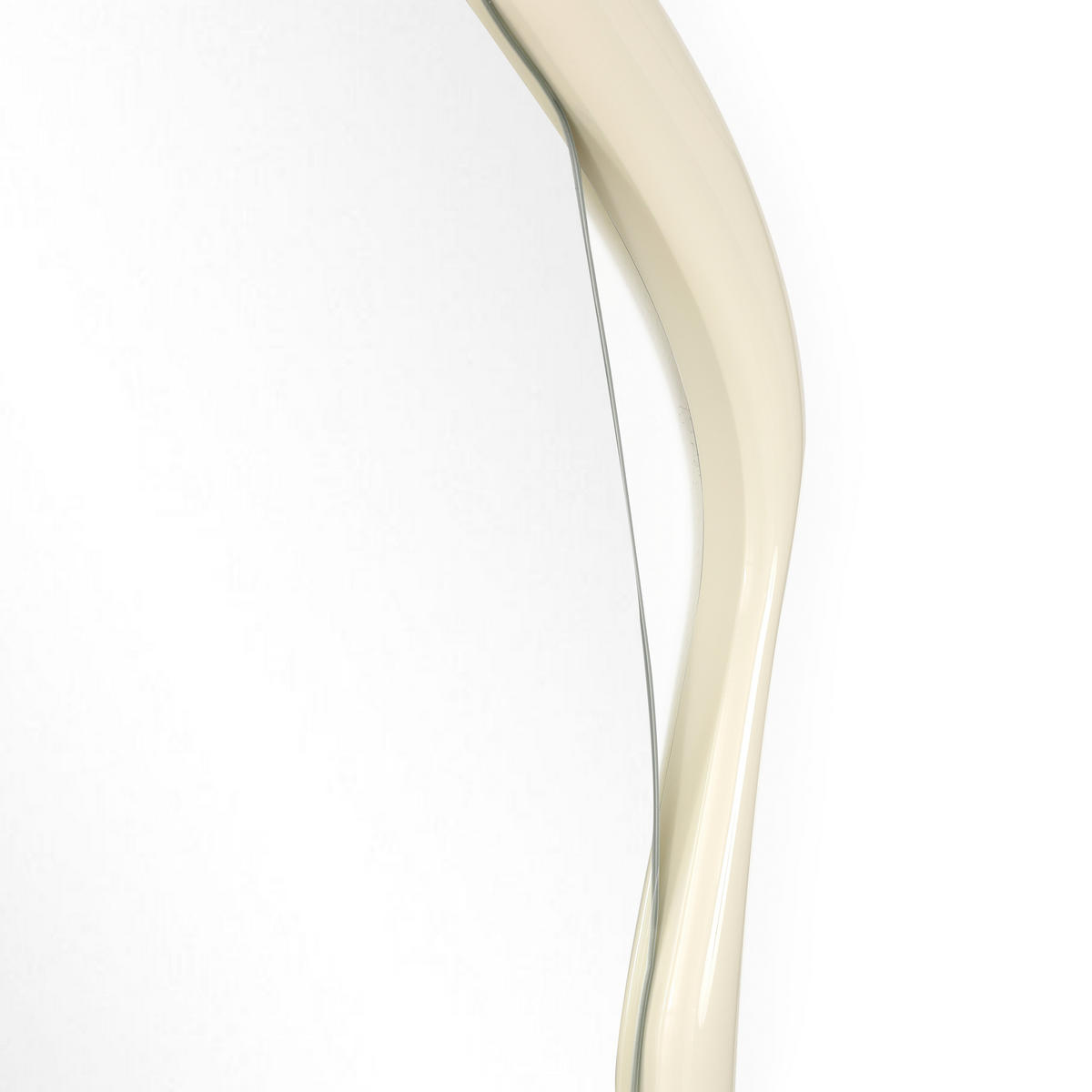 75CM H Wandspiegel mit weißem, unregelmäßigem Rahmen,Geeignet für Schlafzimmer, Wohnzimmer, Badezimmer und Flur - Weiß, Glas/Holz (78.5/3.5/58.5cm) - Hometopia