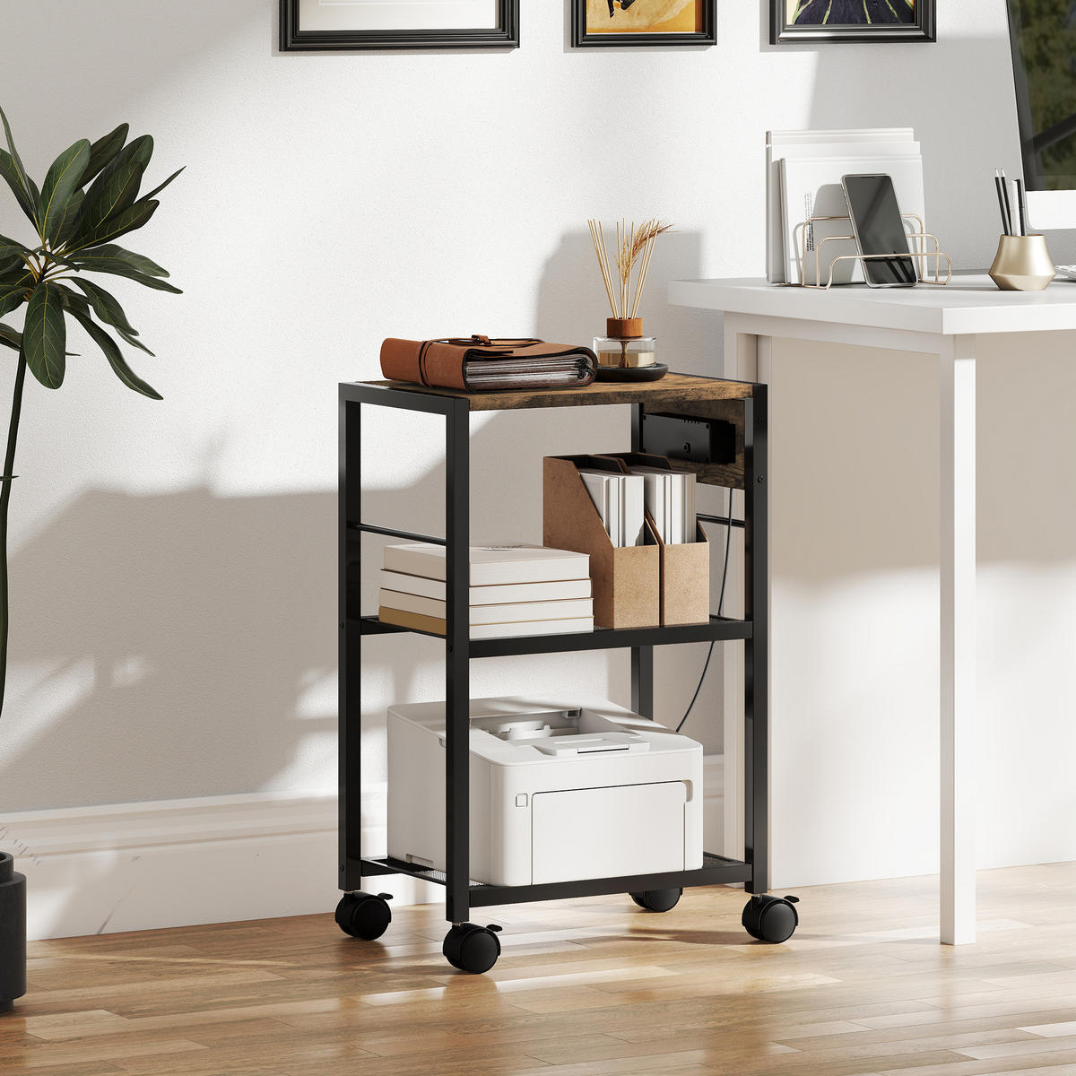 DRUCKERSTÄNDER Druckeregal mit Rollen, Steckdosen, USB- und USB-C-Anschlüsse - Rostfarben/Schwarz, Holzwerkstoff/Metall (28/64.5/42cm) - HOMCOM